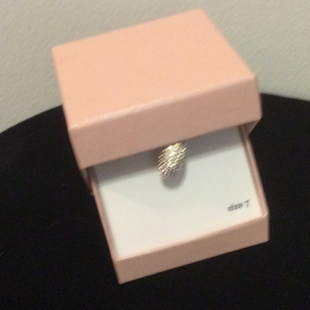 ❤️PRETTY CRYSTALS RING❤️ - Picture 6 of 7